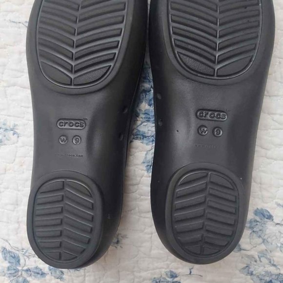 Crocs Womens Flats - Picture 2 of 2